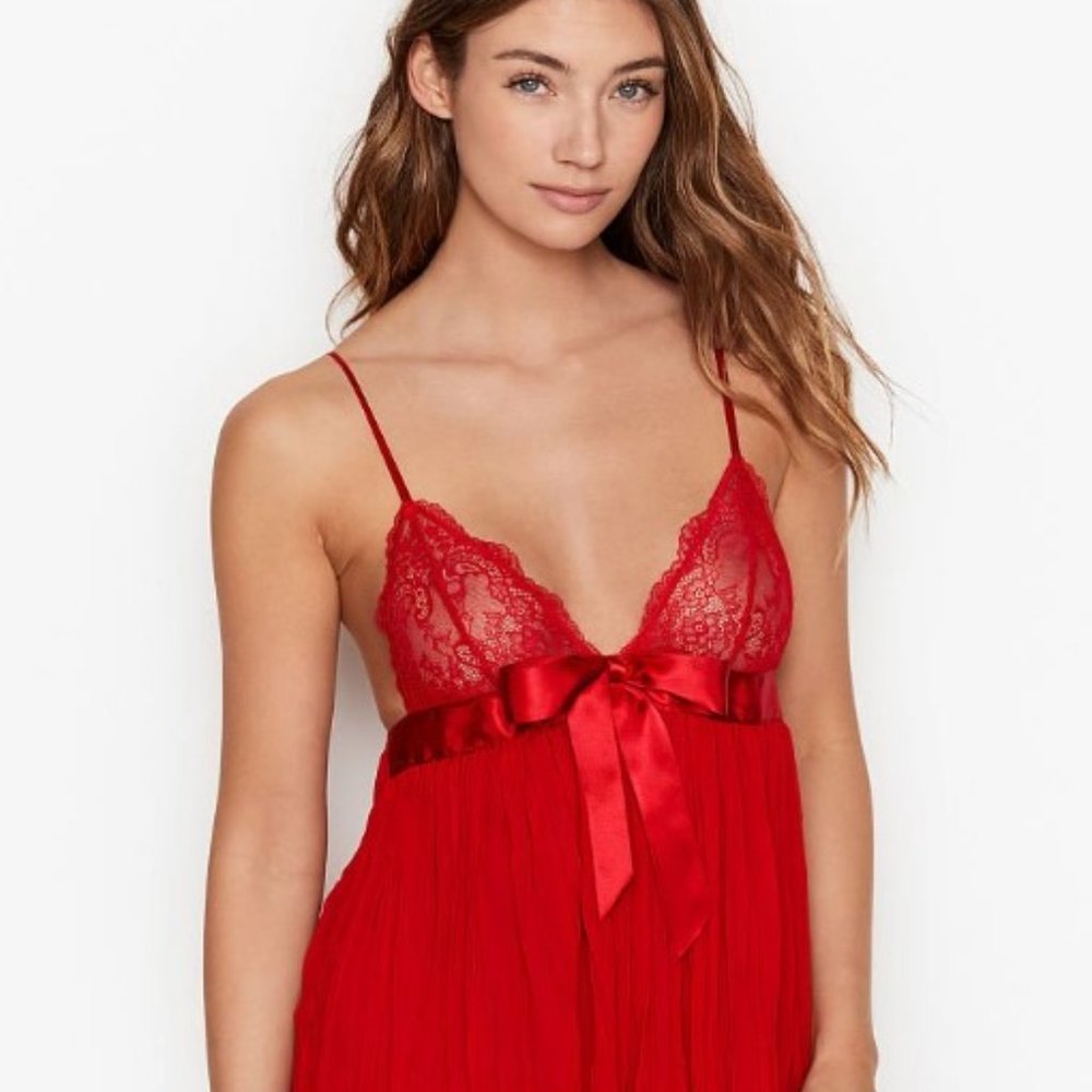 Sexy bedroom sets - 5 for the price of 1!